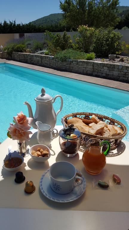Bed and Breakfast Lamanderie En Provence Alleins Номер фото
